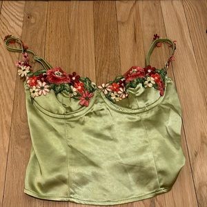 Princess Polly flower top